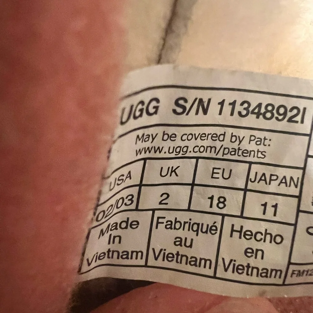 UGGS